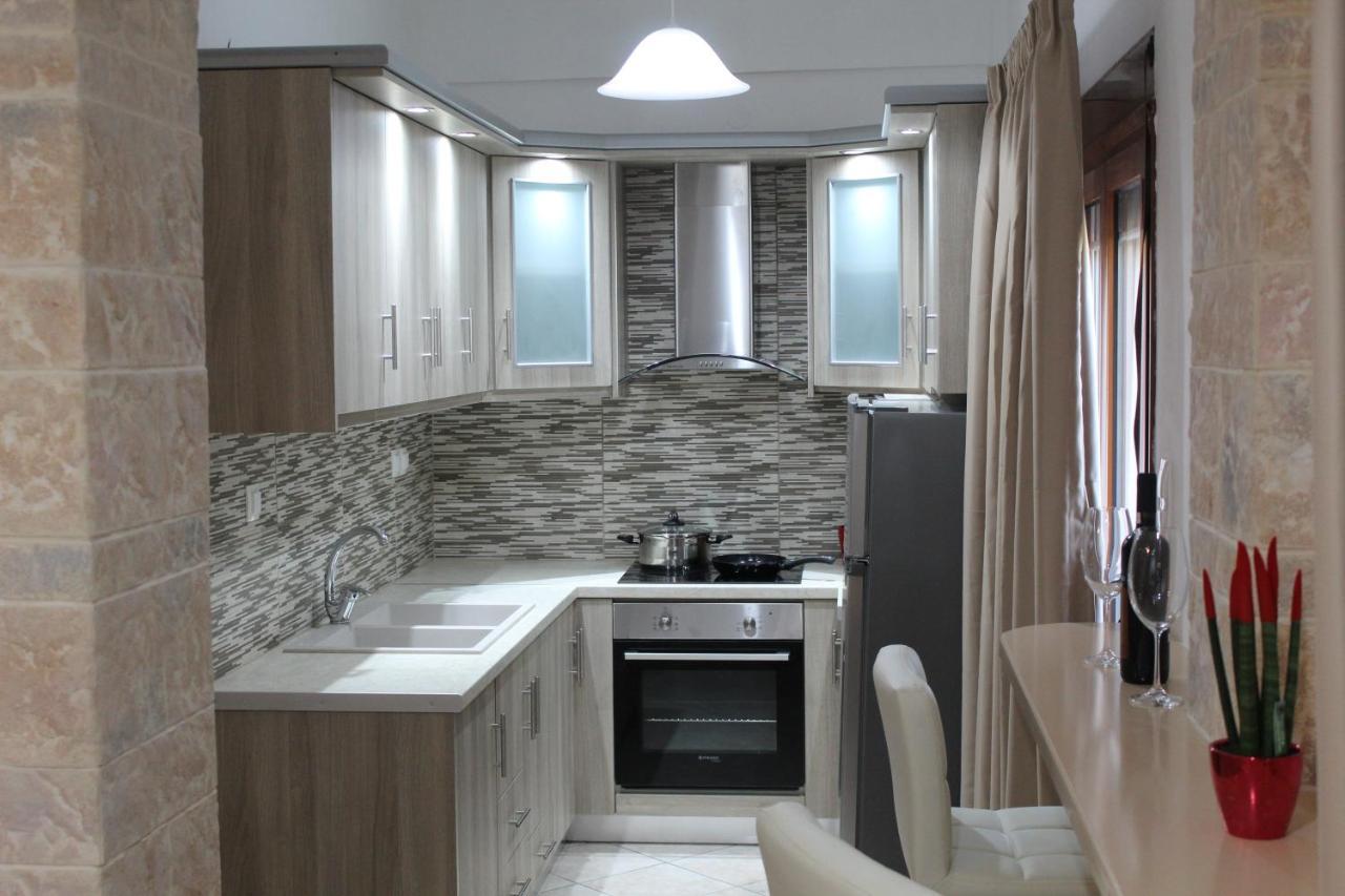 Vakis Apartments 5 Romanon Esterno foto