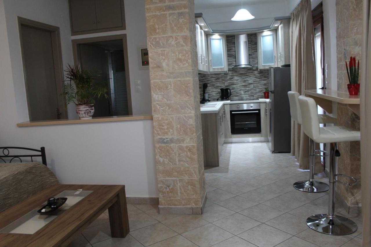Vakis Apartments 5 Romanon Esterno foto
